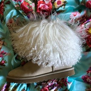 Ugg Linda Mongolian fur trim boot